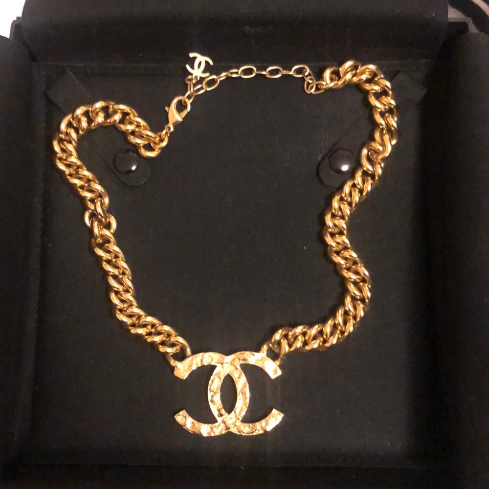Chanel cuban link chain